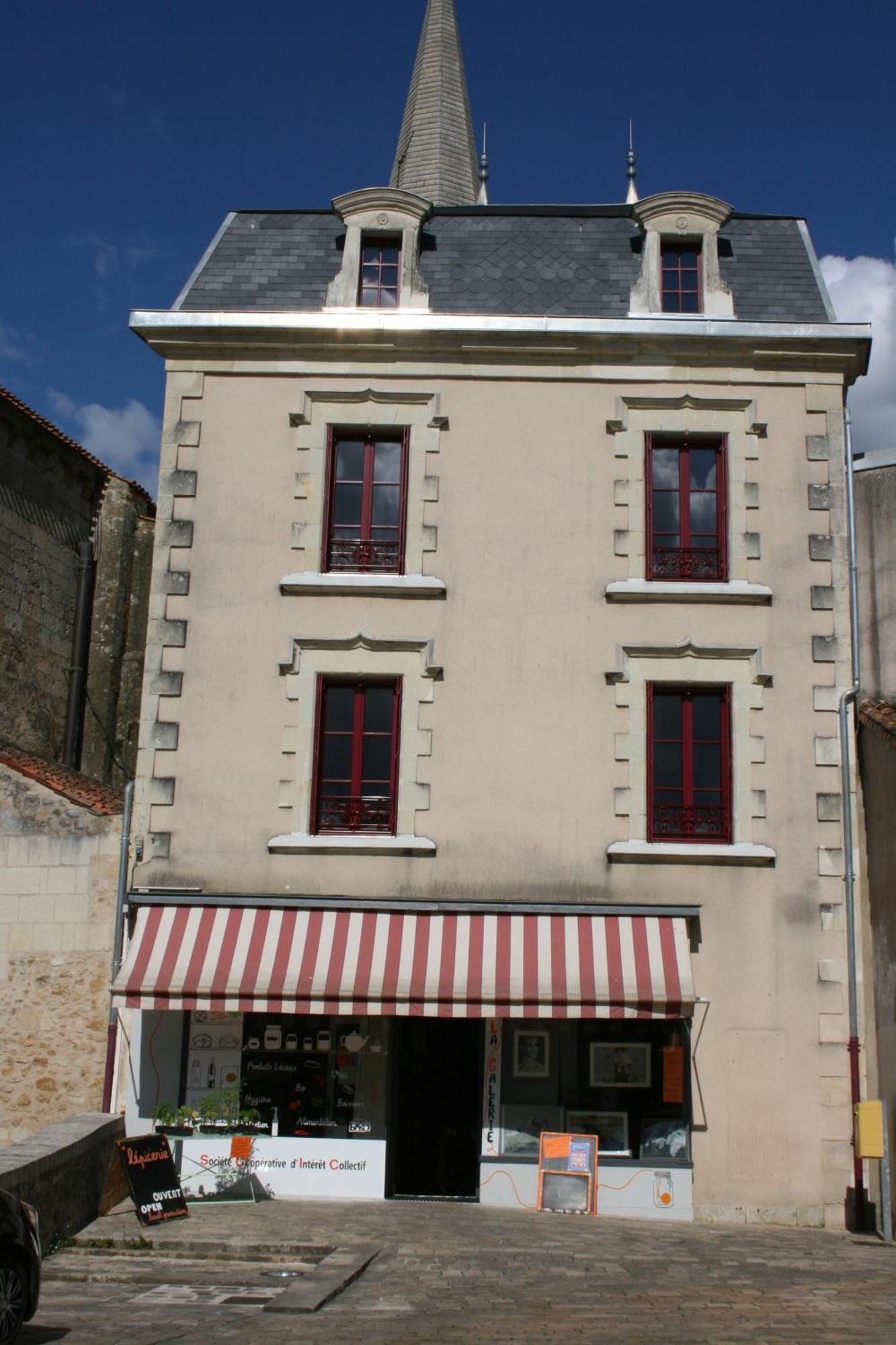 Apartamento Les Nuits D'Aldearde Airvault Exterior foto